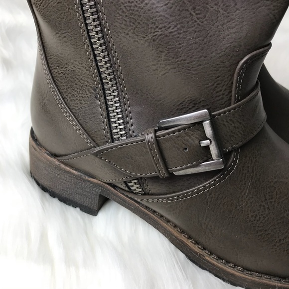 Bass | Woman’s Marcie Brown Buckle and Zipper Boot - Picture 4 of 8